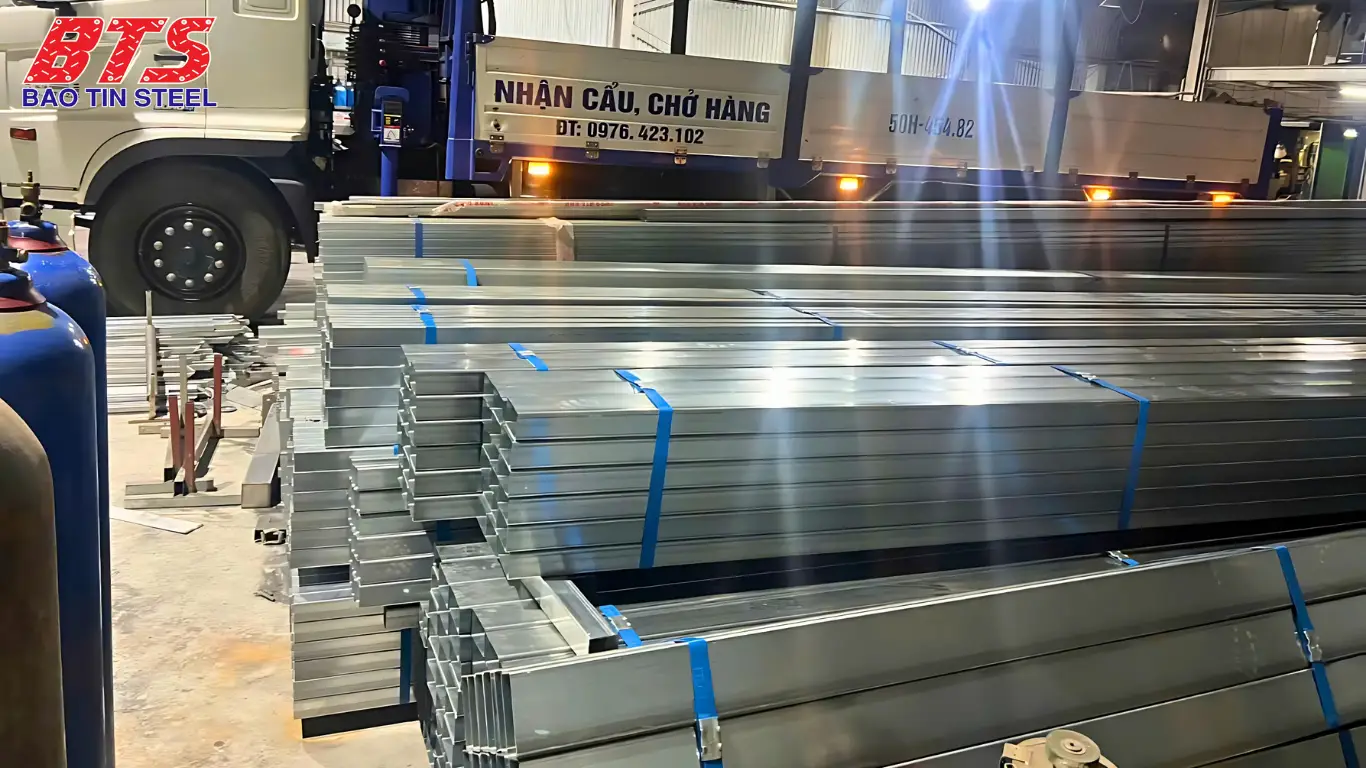 Thép hộp mạ kẽm Hòa Phát