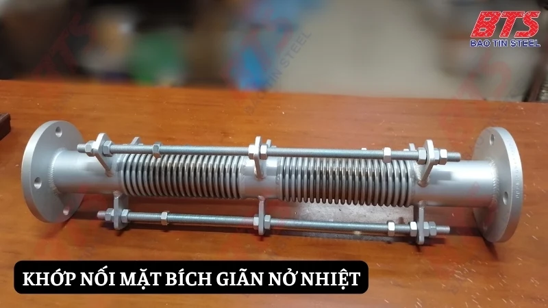 Khớp bù giãn nở inox