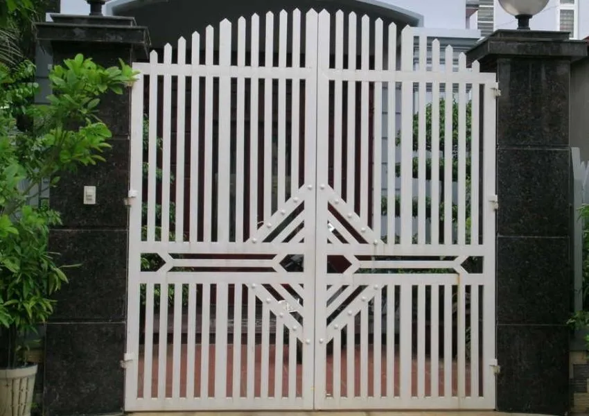 Cửa cổng thép hộp 