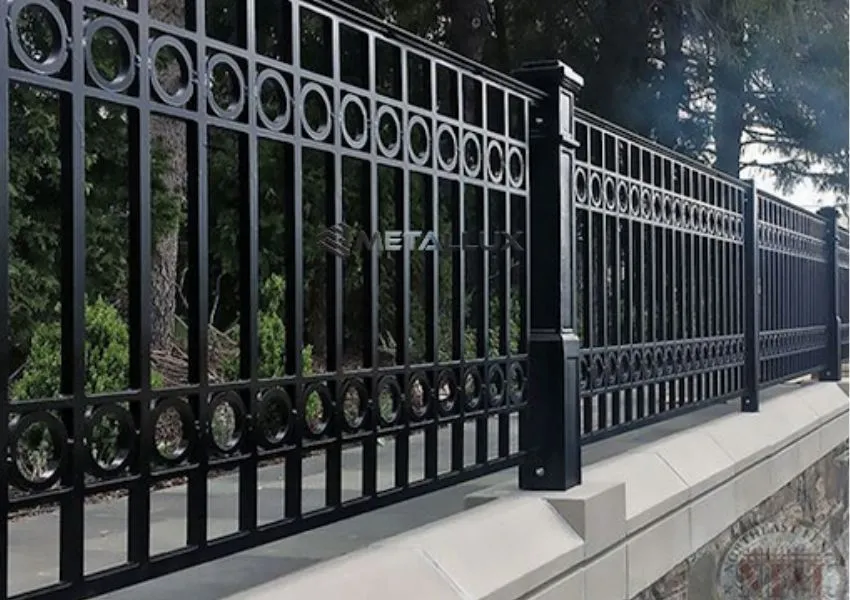 Mẫu hàng rào thép hộp