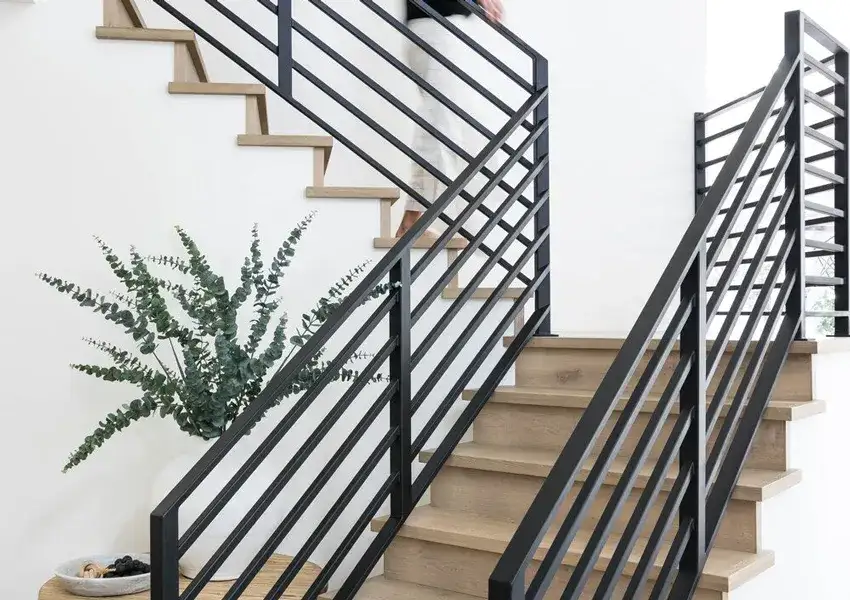 Lan can cầu thang bàng sắt hộp 