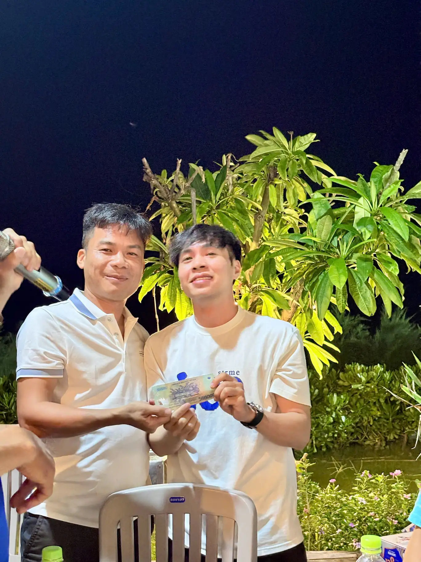 Niềm vui nhân đôi khi vừa được chơi hết mình, vừa rinh quà về tay. Chúc mừng các thành viên chơi xuất sắc!