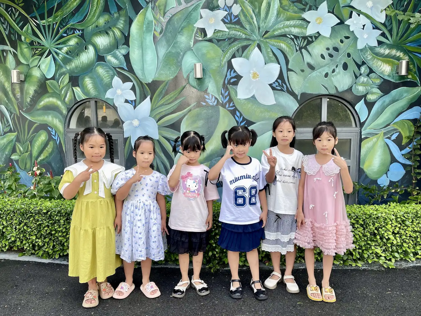 Đại gia đình Thép Bảo Tín cùng các thành viên nhí đáng yêu, cùng nhau tận hưởng những giây phút vui vẻ và gắn kết