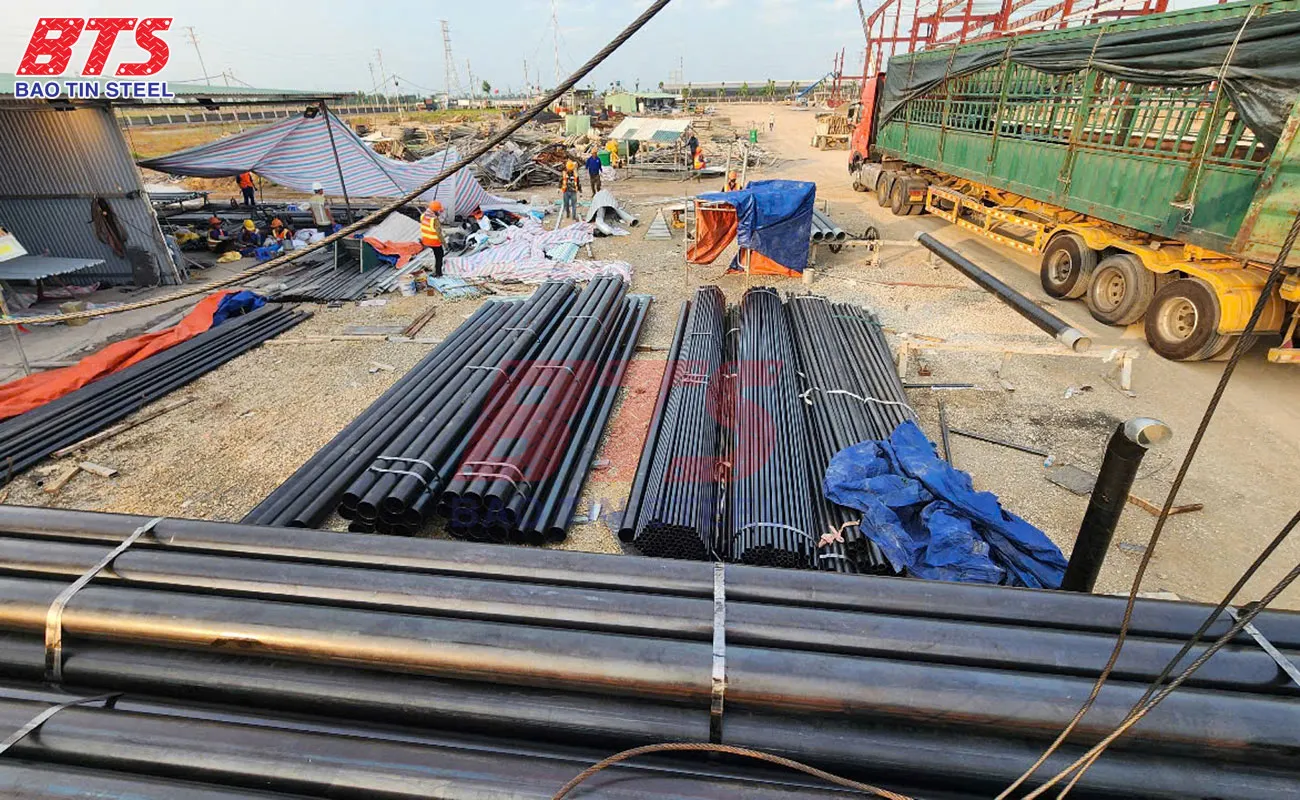Ống thép cho dự án Trung tâm phân loại đống gói GHN Hưng Yên 