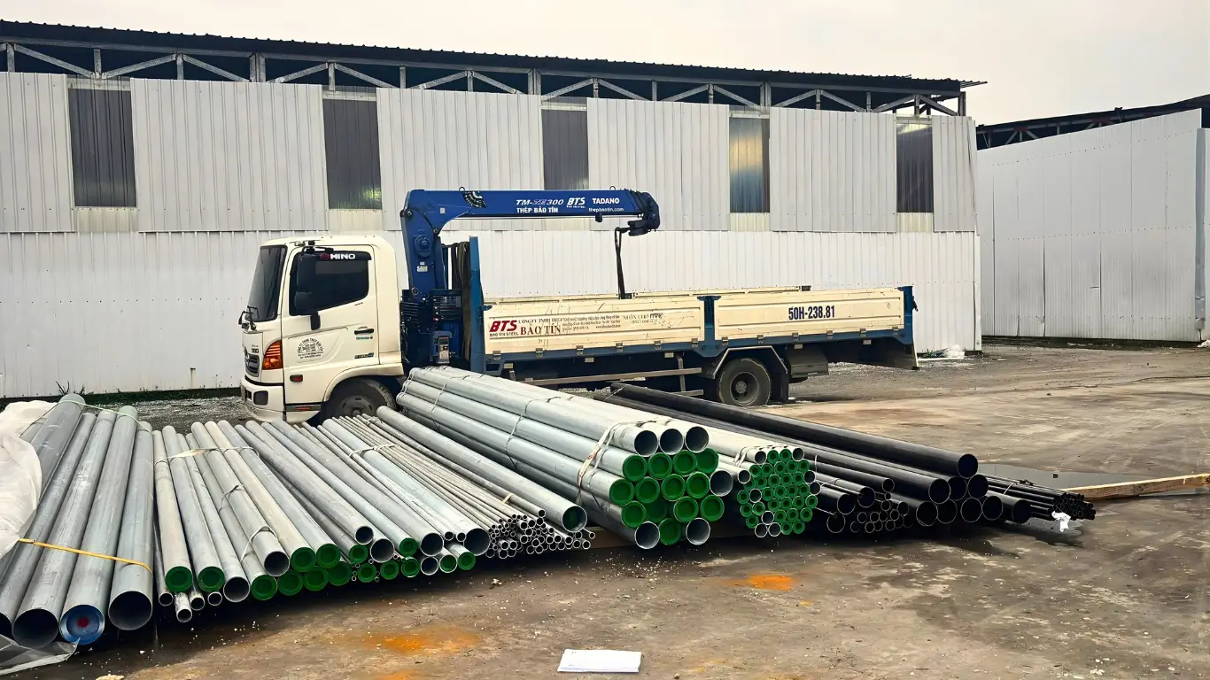 Ống thép mạ kẽm và ống thép đen Hòa Phát