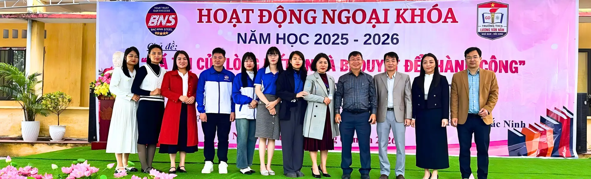 HOẠT ĐỘNG NGOẠI KHÓA: BUỔI TRÒ CHUYỆN CHỦ ĐỀ “GIÁ TRỊ CỦA LÒNG BIẾT ƠN VÀ BÍ QUYẾT DẪN TỚI THÀNH CÔNG” CÙNG DIỄN GIẢ - TIẾN SĨ NGUYỄN THÀNH NHÂN